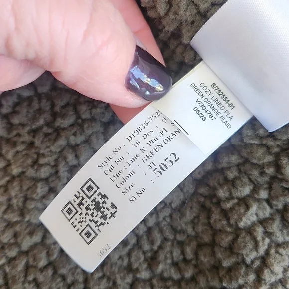 Old Navy Plaid Toddler Shacket Snap Buttons Sherpa Lining Pockets 4T - Picture 11 of 14